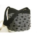 Hobobag "Dalmatiner" grau/schwarz, aus Walkstoff